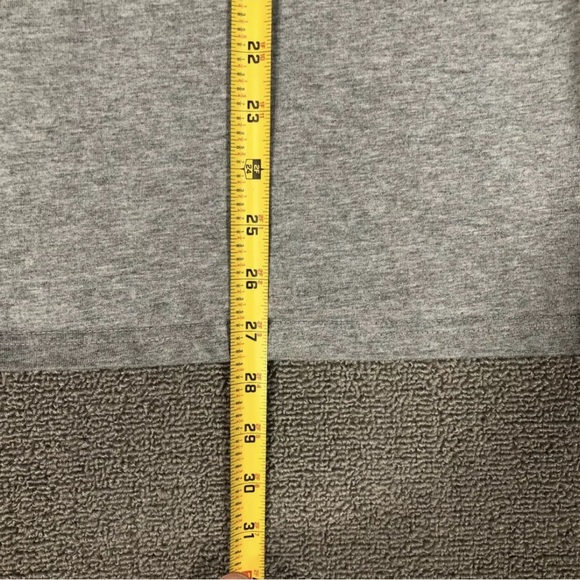 Walt Disney World T-Shirt Mickey Mouse Gray Embroidered Mens XL - Picture 6 of 6